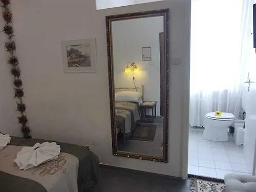 Casa de hóspedes Ingeborg 2*